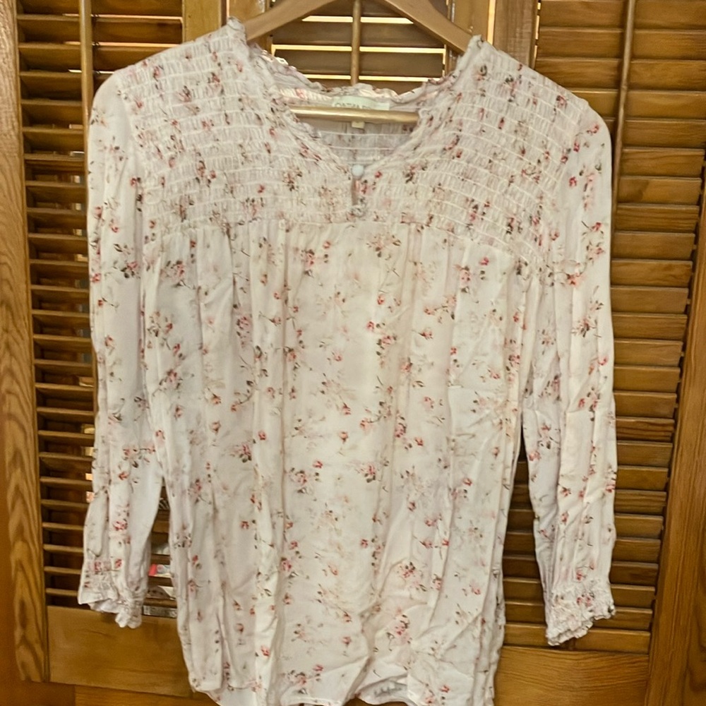 Cynthia Rowley Large (fits more like a medium) light pink with flower blouse